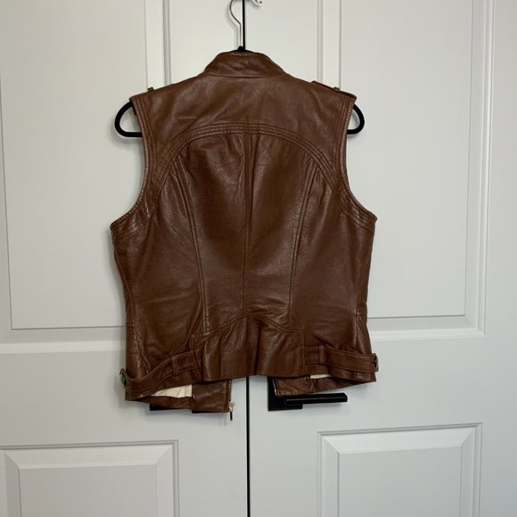 Vintage Women's Danier Leather Vest - Picture 6 of 7